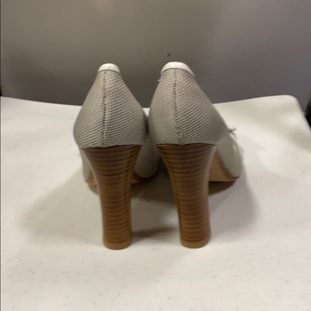 Jessica Bennett - Picture 4 of 7